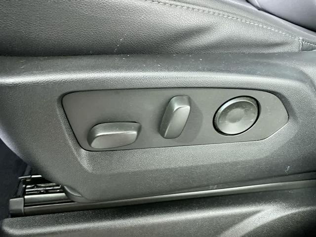 Photo of 2023 Summit White Chevrolet Suburban