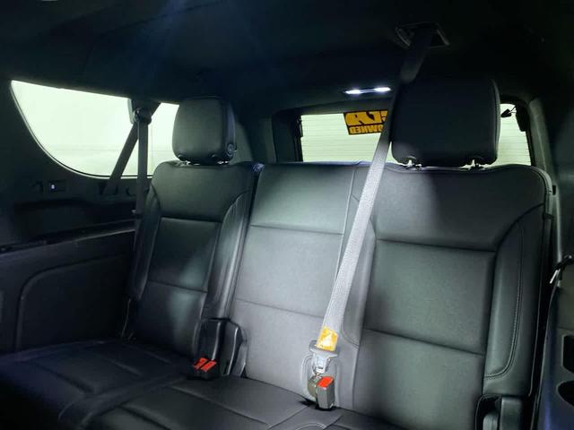 Photo of 2023 Summit White Chevrolet Suburban