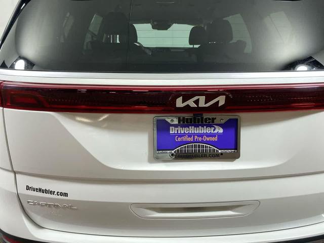 Photo of 2024 Snow White Pearl Kia Carnival