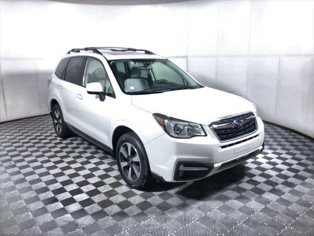 Photo of 2018 Crystal White Pearl Subaru Forester