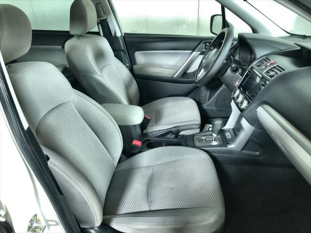 Photo of 2018 Crystal White Pearl Subaru Forester