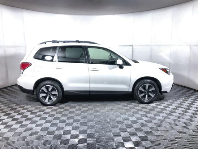 Photo of 2018 Crystal White Pearl Subaru Forester