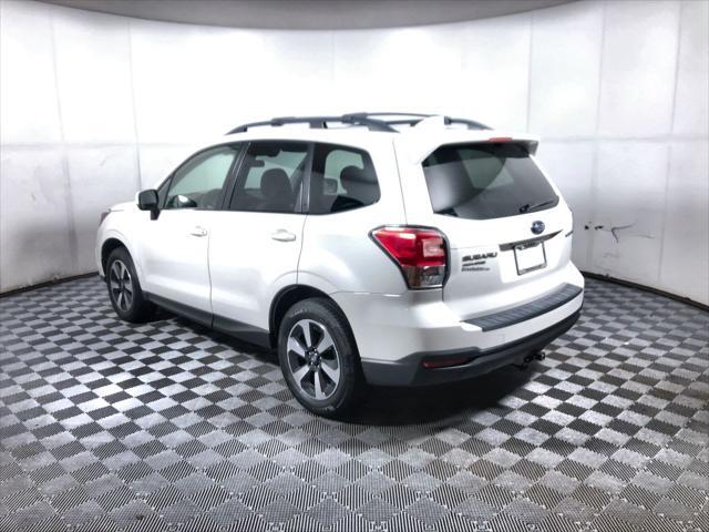 Photo of 2018 Crystal White Pearl Subaru Forester