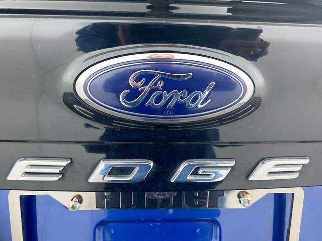 Photo of 2022 ATLAS BLUE Ford Edge