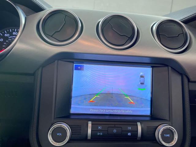 Photo of 2023 OXFORD WHITE Ford Mustang
