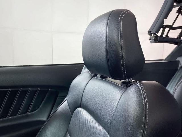 Photo of 2023 OXFORD WHITE Ford Mustang