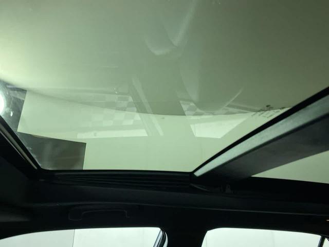 Photo of 2023 Gloss Black Chrysler 300
