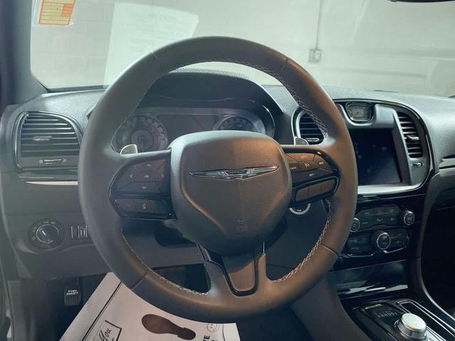 Photo of 2023 Gloss Black Chrysler 300