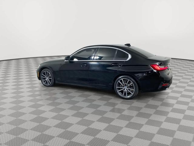 Photo of 2020 Jet Black BMW 330