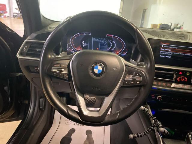 Photo of 2020 Jet Black BMW 330