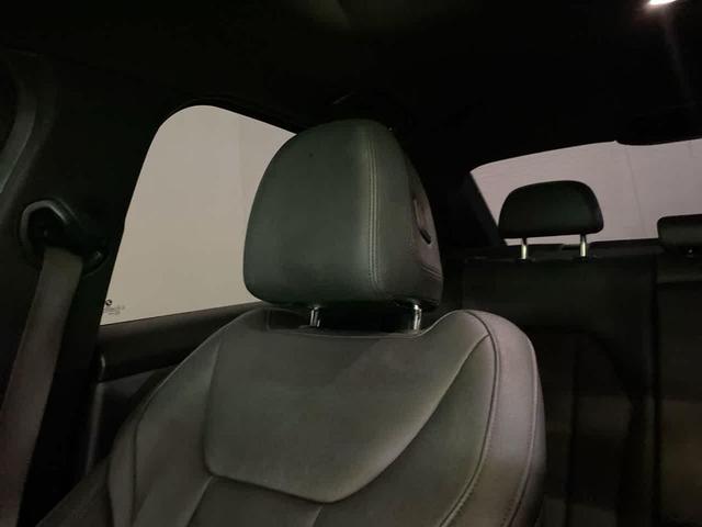 Photo of 2020 Jet Black BMW 330