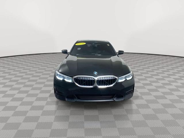 Photo of 2020 Jet Black BMW 330