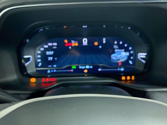 Photo of 2022 White Frost Tricoat GMC Yukon XL