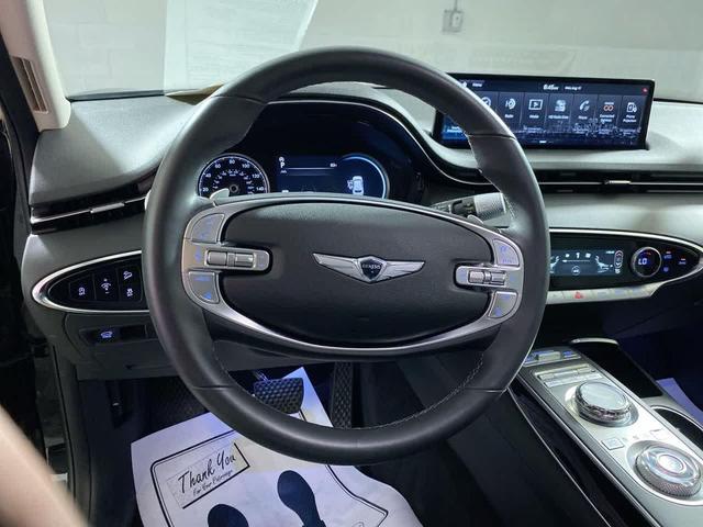 Photo of 2025 Vik Black Genesis GV70