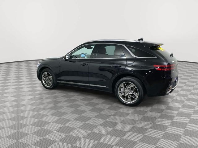 Photo of 2025 Vik Black Genesis GV70
