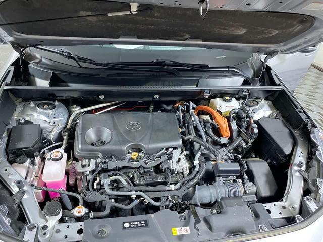 Photo of 2021 Silver Sky Metallic/Midnight Black Metallic Toyota RAV4 Hybrid