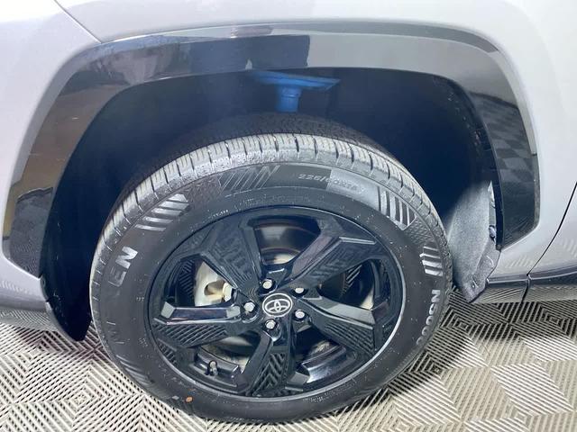 Photo of 2021 Silver Sky Metallic/Midnight Black Metallic Toyota RAV4 Hybrid