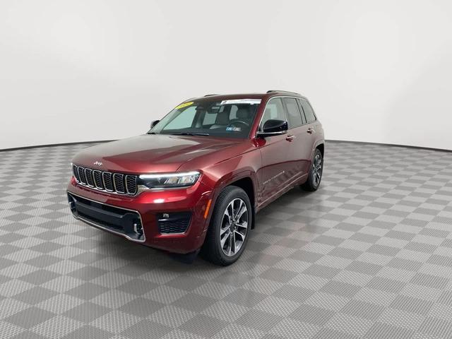 Photo of 2022 Velvet Red Pearlcoat Jeep Grand Cherokee