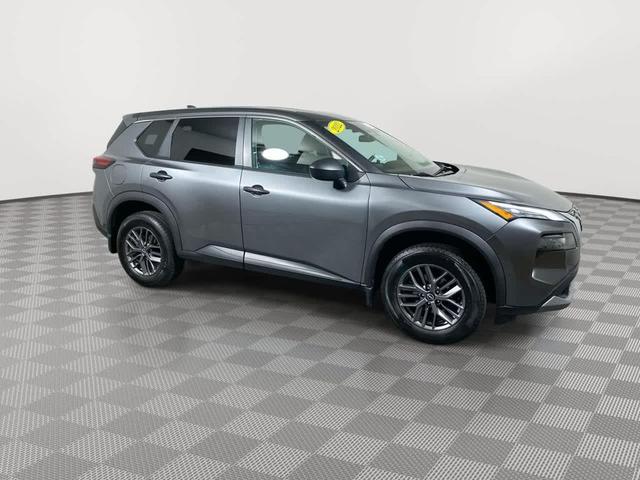 Photo of 2022 Gun Metallic Nissan Rogue