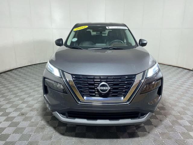 Photo of 2022 Gun Metallic Nissan Rogue