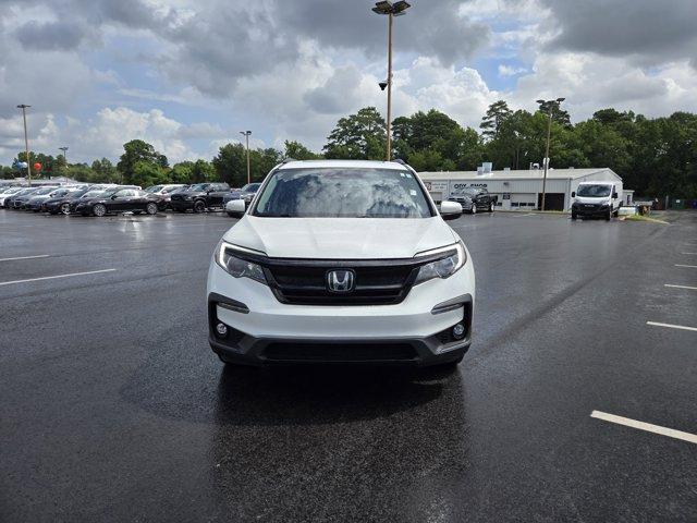 Photo of 2021 White Honda Pilot