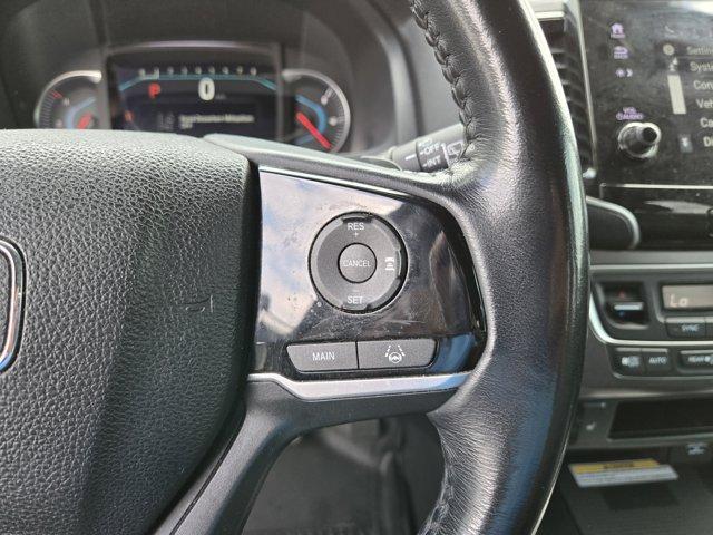 Photo of 2021 White Honda Pilot