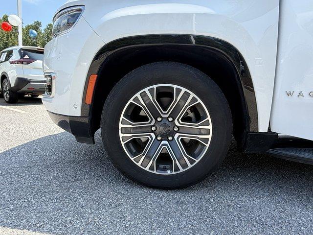 Photo of 2023 Bright White Clearcoat Jeep Wagoneer L