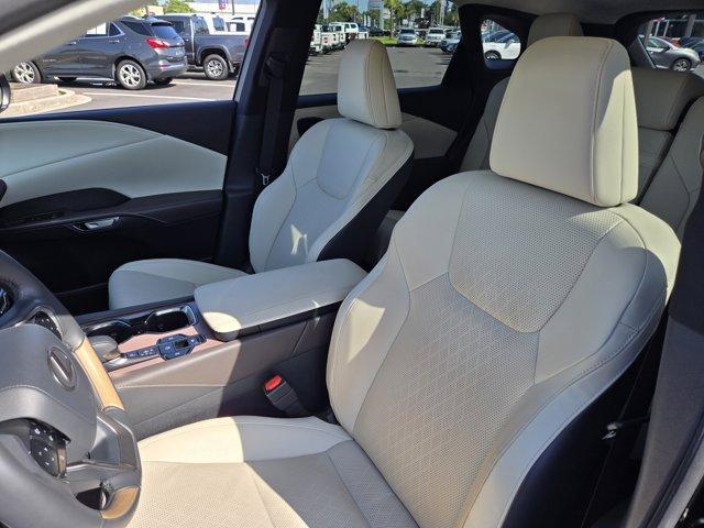 Photo of 2023 Black Lexus RX 350