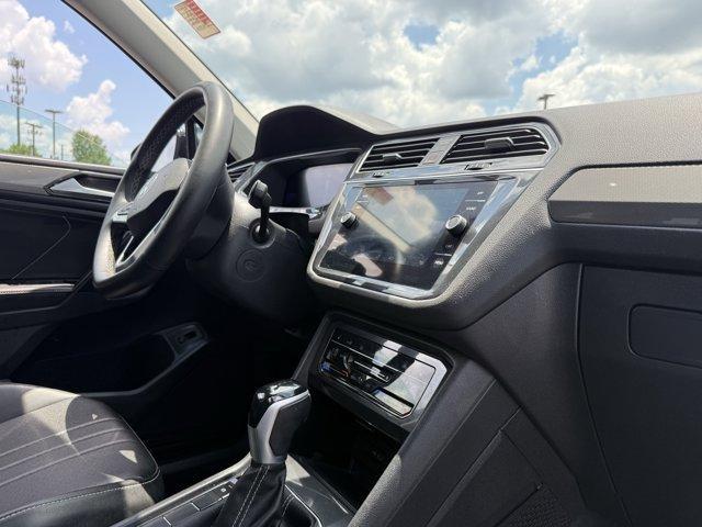 Photo of 2024 Deep Black Pearl Effect Volkswagen Tiguan
