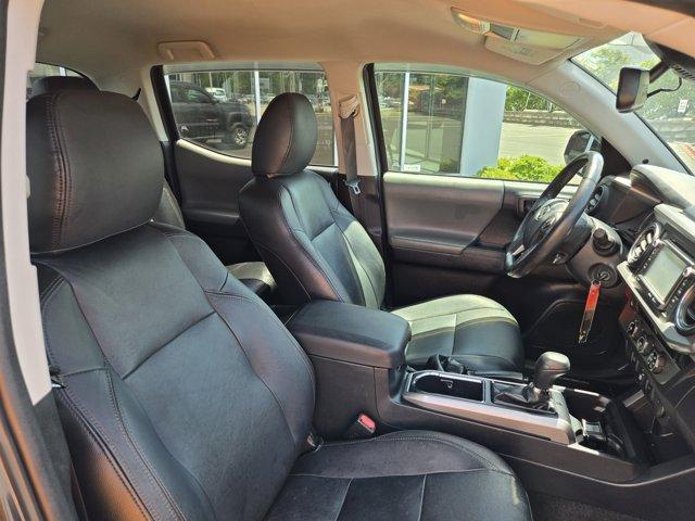 Photo of 2018 Gray Toyota Tacoma