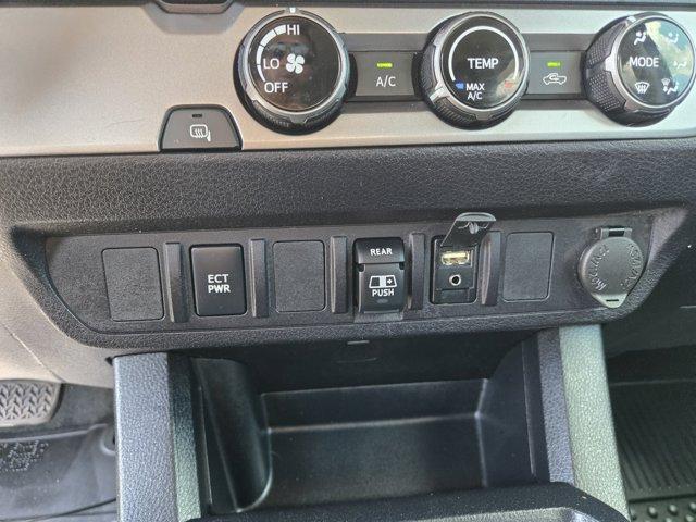 Photo of 2018 Gray Toyota Tacoma