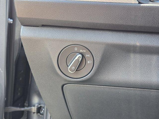 Photo of 2024 Platinum Gray Metallic Volkswagen Jetta