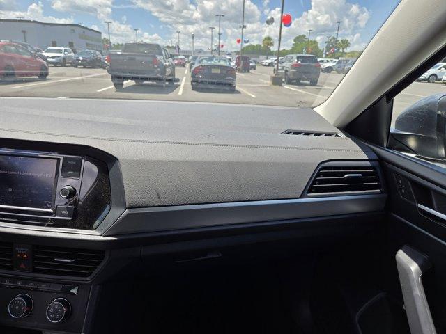 Photo of 2024 Platinum Gray Metallic Volkswagen Jetta