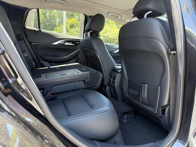 Photo of 2019 Pearlescent Black INFINITI QX30