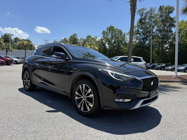 Photo of 2019 Pearlescent Black INFINITI QX30
