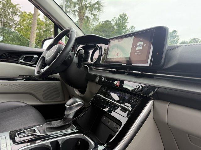 Photo of 2024 Flare Red Kia Carnival