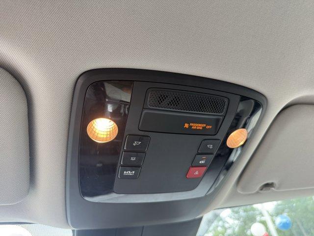 Photo of 2024 Flare Red Kia Carnival