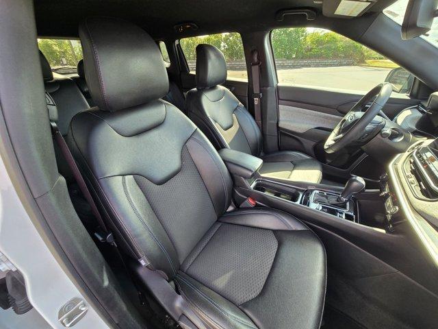 Photo of 2024 Bright White Clearcoat Jeep Compass