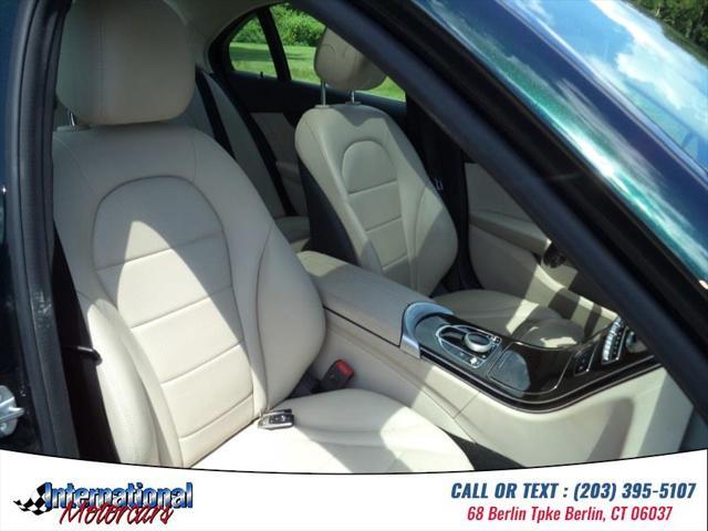Photo of 2019 Emerald Green Metallic Mercedes-Benz C-Class