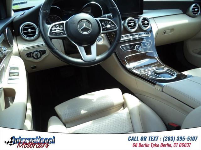 Photo of 2019 Emerald Green Metallic Mercedes-Benz C-Class
