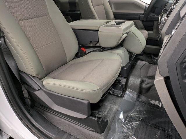 Photo of 2022 Oxford White Ford F-350