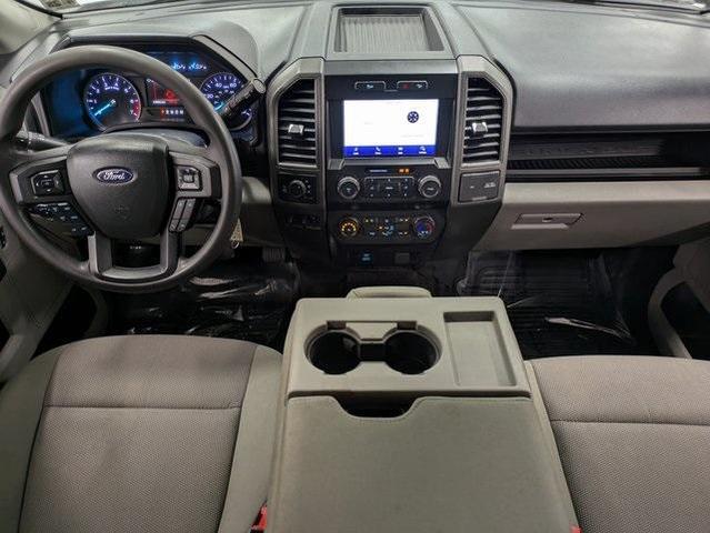 Photo of 2022 Oxford White Ford F-350