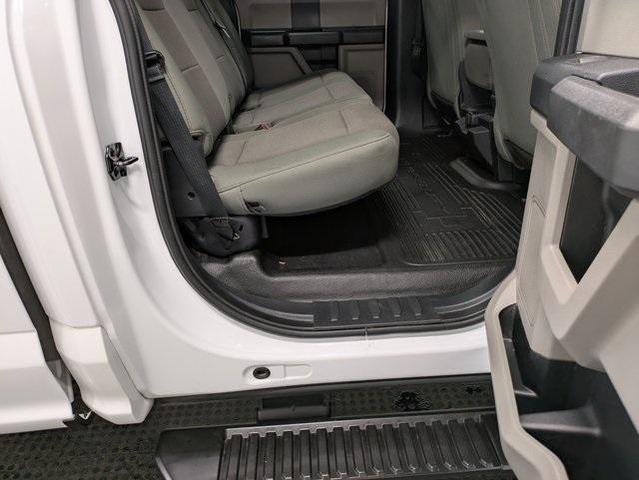 Photo of 2022 Oxford White Ford F-350