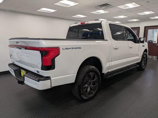 Photo of 2024 Star White Ford F-150 Lightning