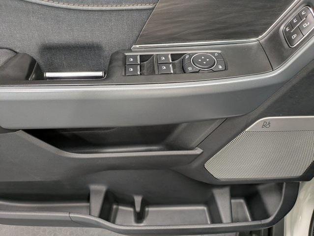 Photo of 2024 Star White Ford F-150 Lightning