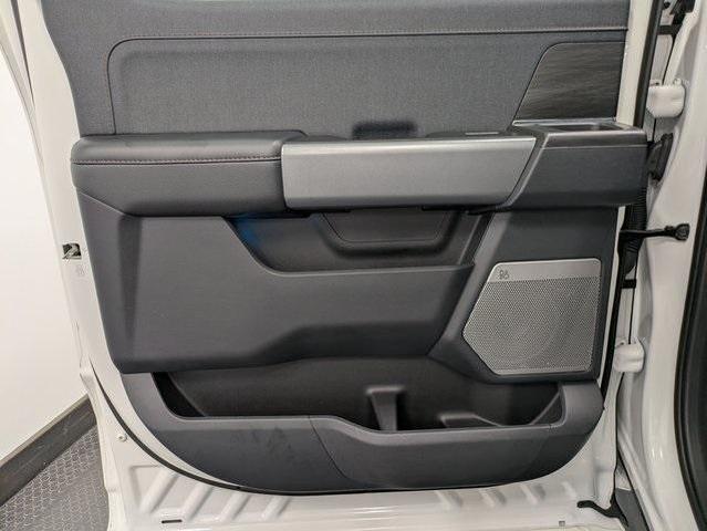 Photo of 2024 Star White Ford F-150 Lightning