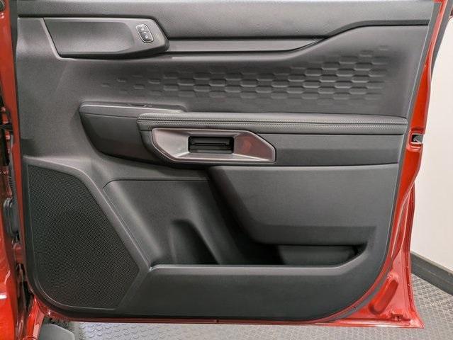 Photo of 2024 Hot Pepper Red Metallic Tinted Clearcoat Ford Ranger