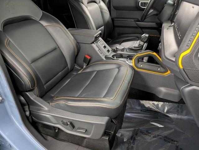 Photo of 2024 Azure Gray Metallic Ford Bronco