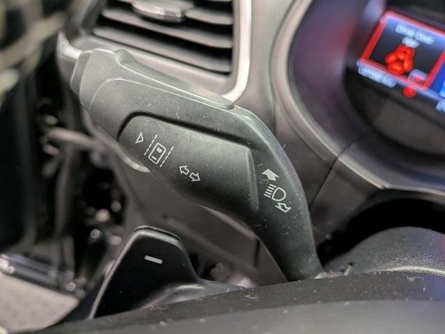 Photo of 2022 Agate Black Metallic Ford Edge