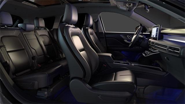 Photo of 2025 Metallic Lincoln Corsair
